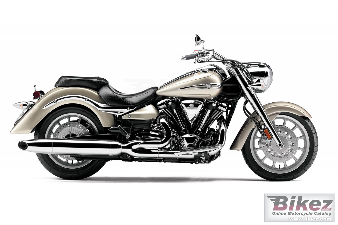 Big Yamaha star roadliner s picture and wallpaper from Bikez.com